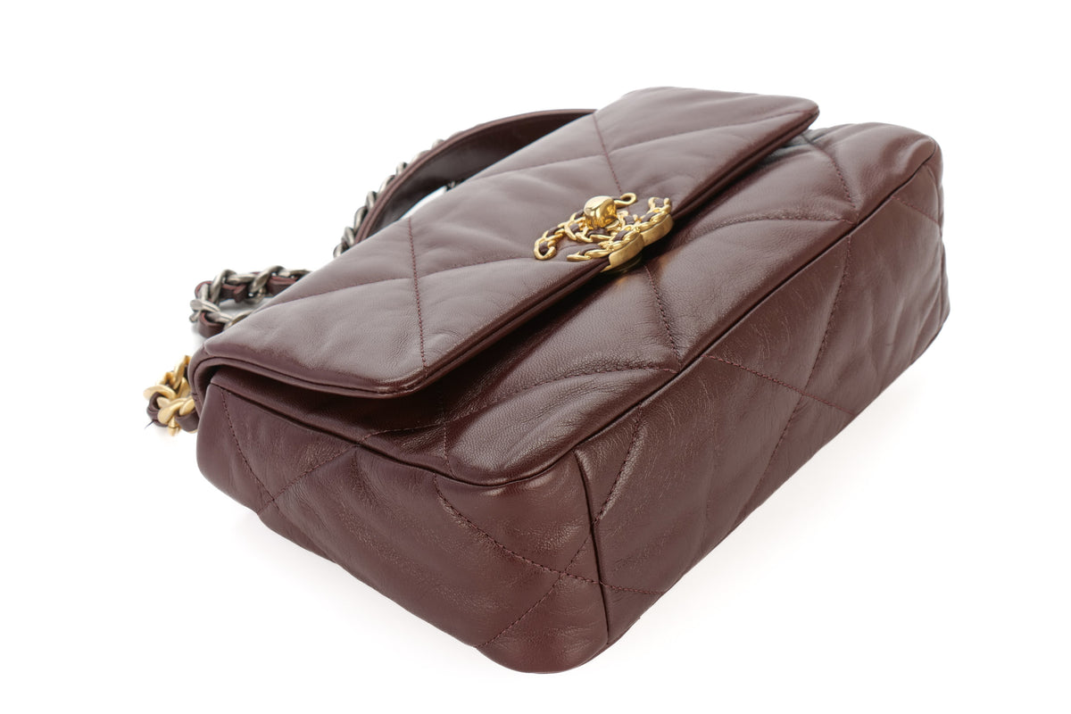 Chanel Medium 19 Burgundy Gold Hardware - view 12