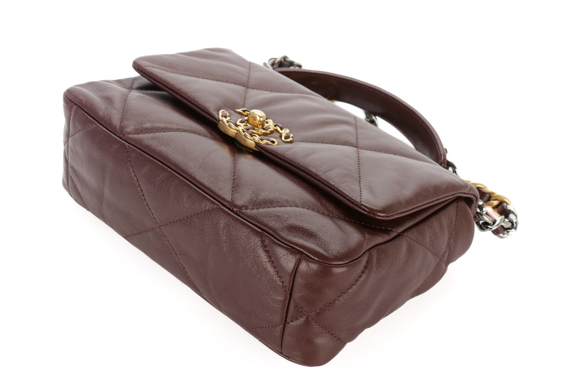 Chanel Medium 19 Burgundy Gold Hardware - view 13