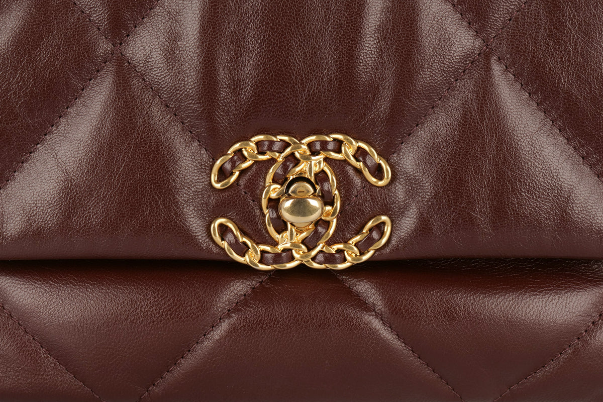 Chanel Medium 19 Burgundy Gold Hardware - view 7