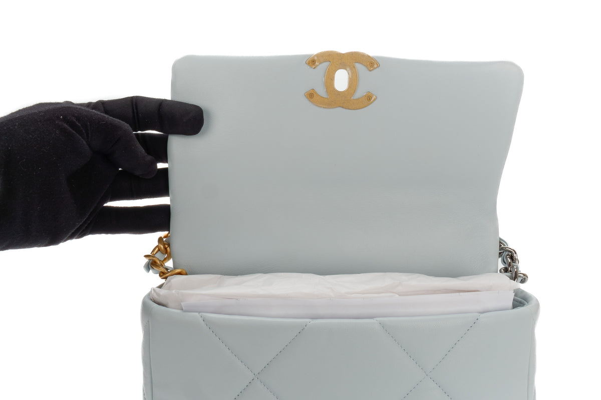 Chanel Medium 19 Baby Blue Goatskin Mixed Gold Hardware - view 8
