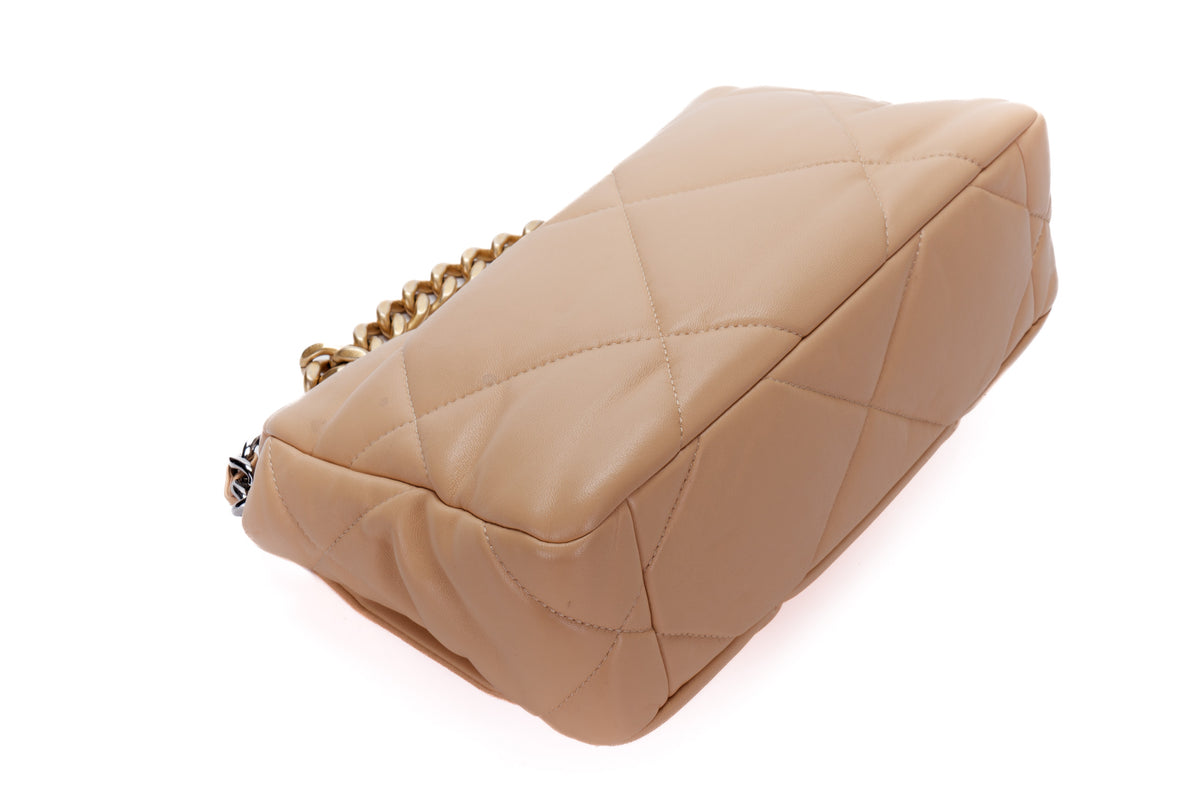 Chanel Medium 19 Beige Lambskin Two-Tone Hardware - view 13