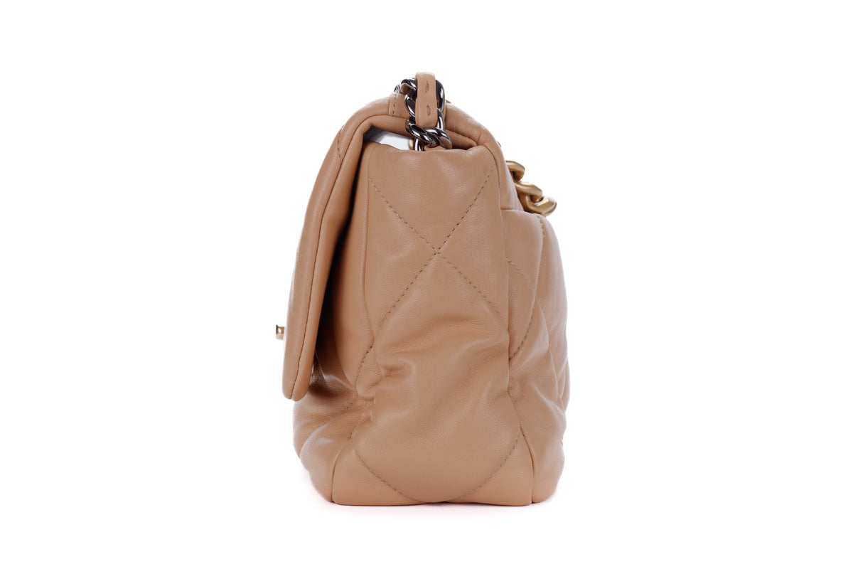 Chanel Medium 19 Beige Lambskin Two-Tone Hardware - view 4