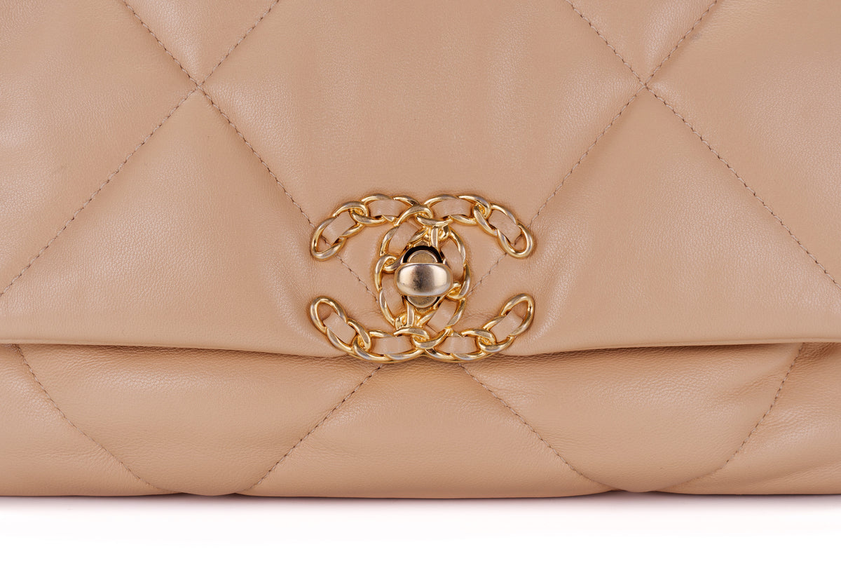 Chanel Medium 19 Beige Lambskin Two-Tone Hardware - view 7