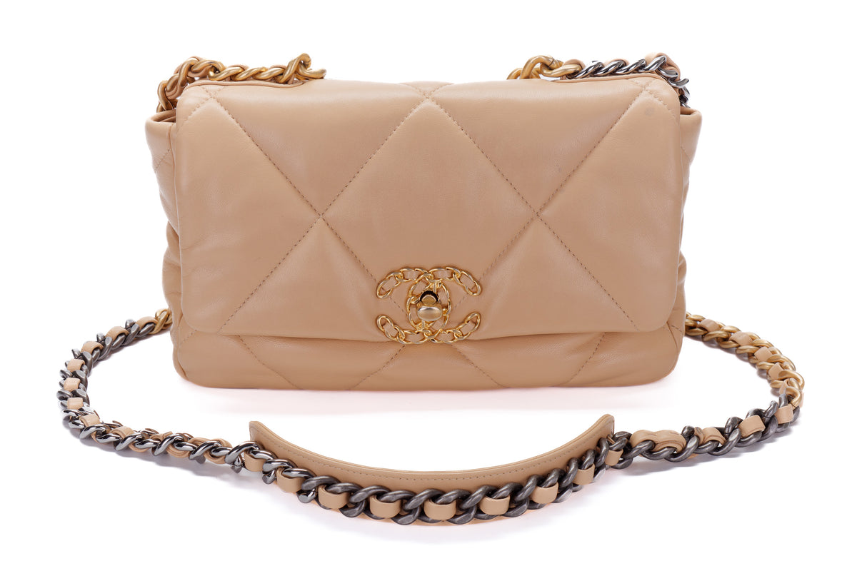 Chanel Medium 19 Beige Lambskin Two-Tone Hardware - view 8
