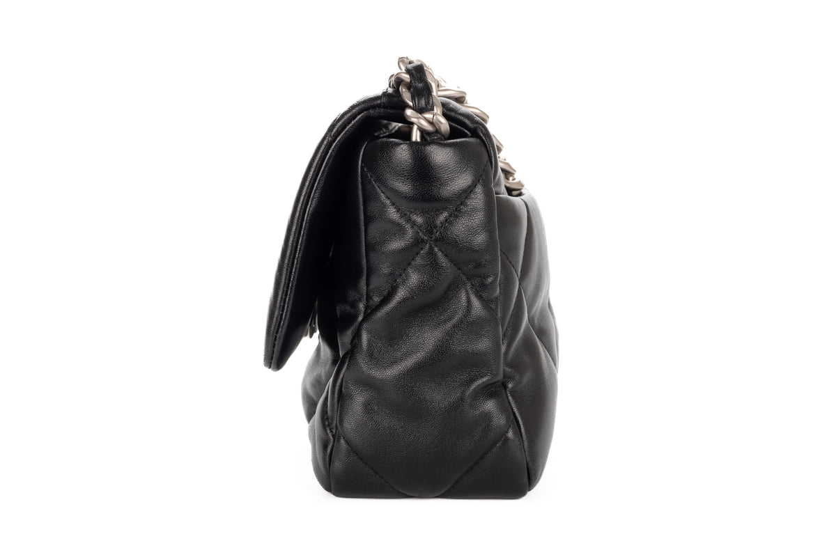 Chanel Medium 19 Black Lambskin Mixed Hardware - view 4