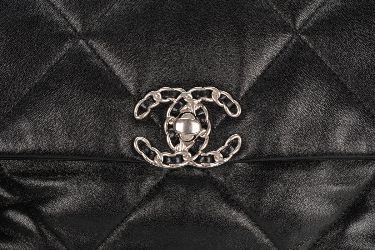 Chanel Medium 19 Black Lambskin Mixed Hardware - view 7