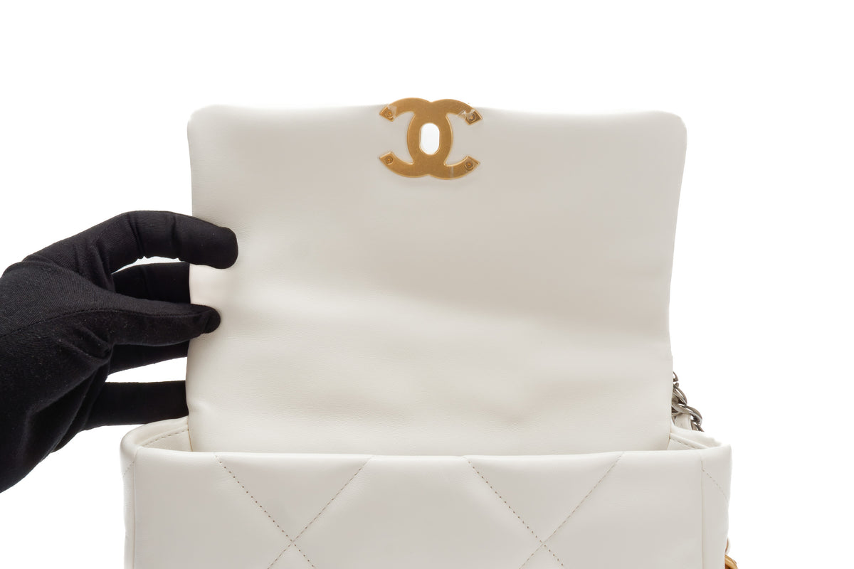 Chanel Medium 19 White Goatskin Mixed Gold Hardware - view 9