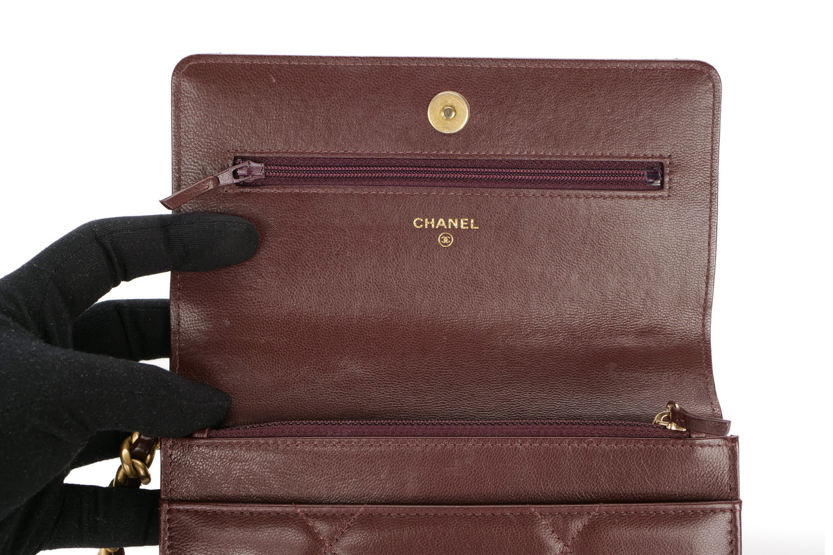 Chanel 19 Wallet On Chain Burgundy Lambskin Mixed Hardware - view 9