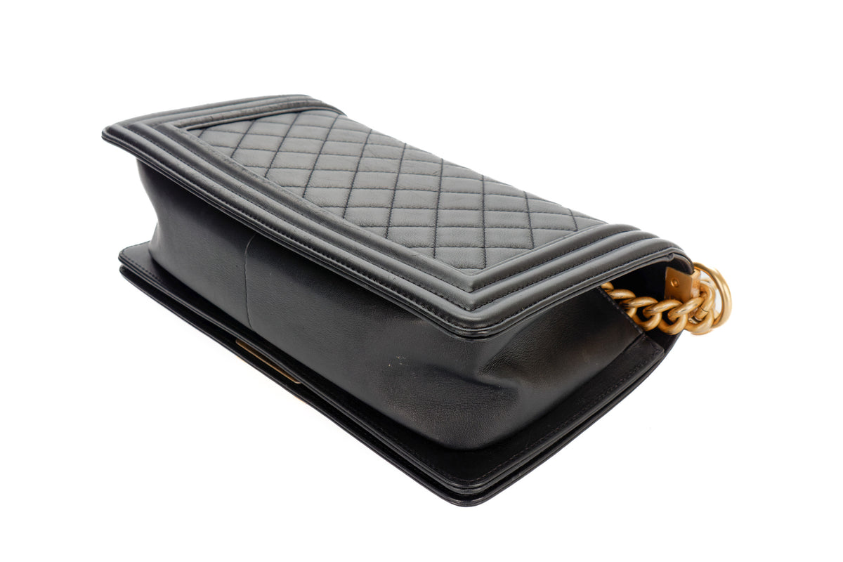 Chanel Medium Boy Black Lambskin Gold Hardware - view 17