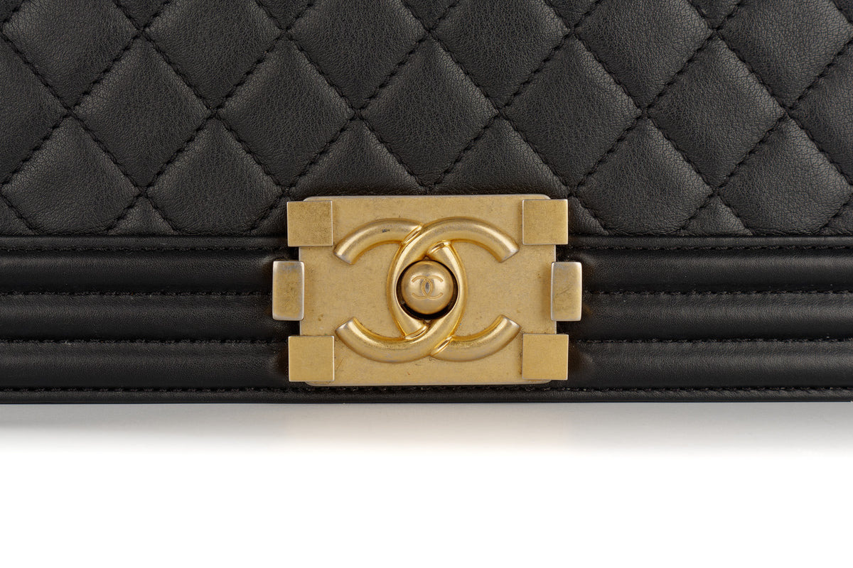 Chanel Medium Boy Black Lambskin Gold Hardware - view 7