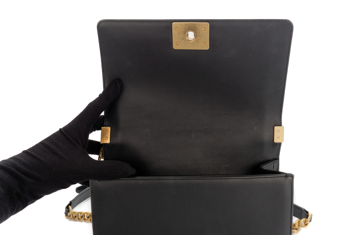 Chanel Medium Boy Black Lambskin Gold Hardware - view 9