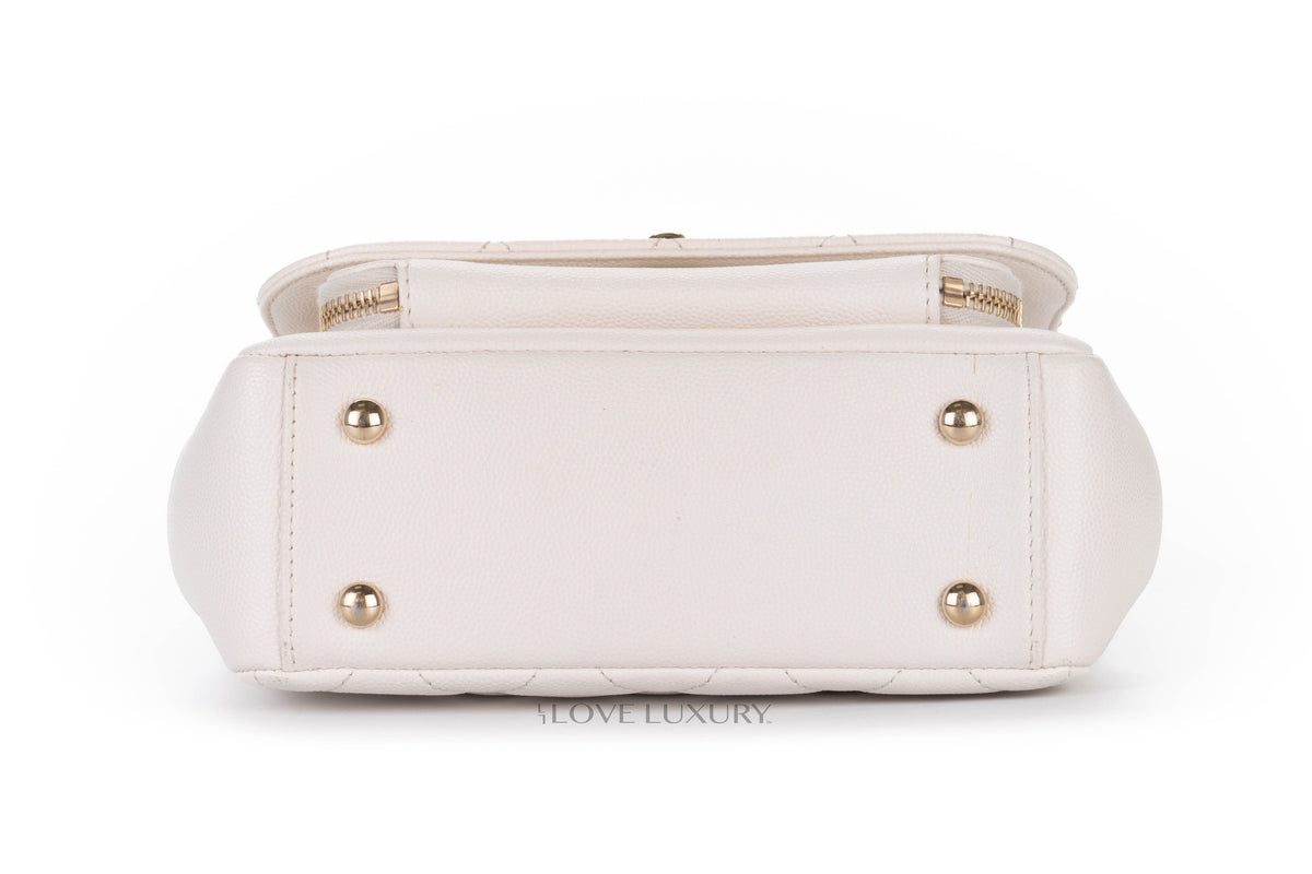 Chanel Business Affinity White Caviar Champagne Hardware - view 6