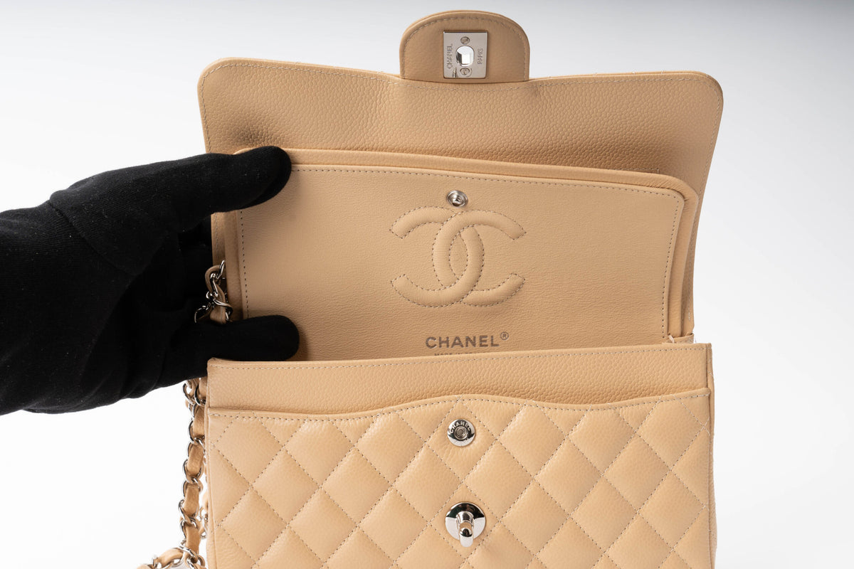 Chanel Small Classic Flap Beige Caviar - view 9