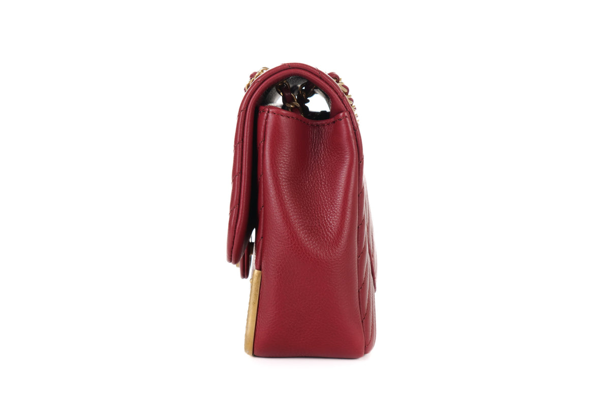 Chanel Single Flap Chevron Classic Rock The Corner Red Gold Hardware - view 4