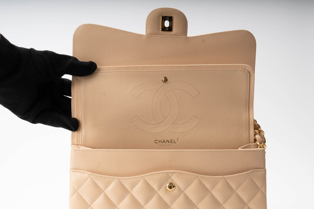 Chanel Jumbo Classic Flap Beige Clair Caviar - view 10