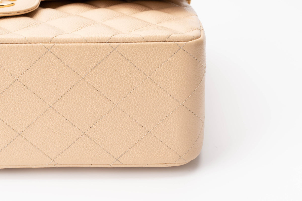 Chanel Jumbo Classic Flap Beige Clair Caviar - view 8