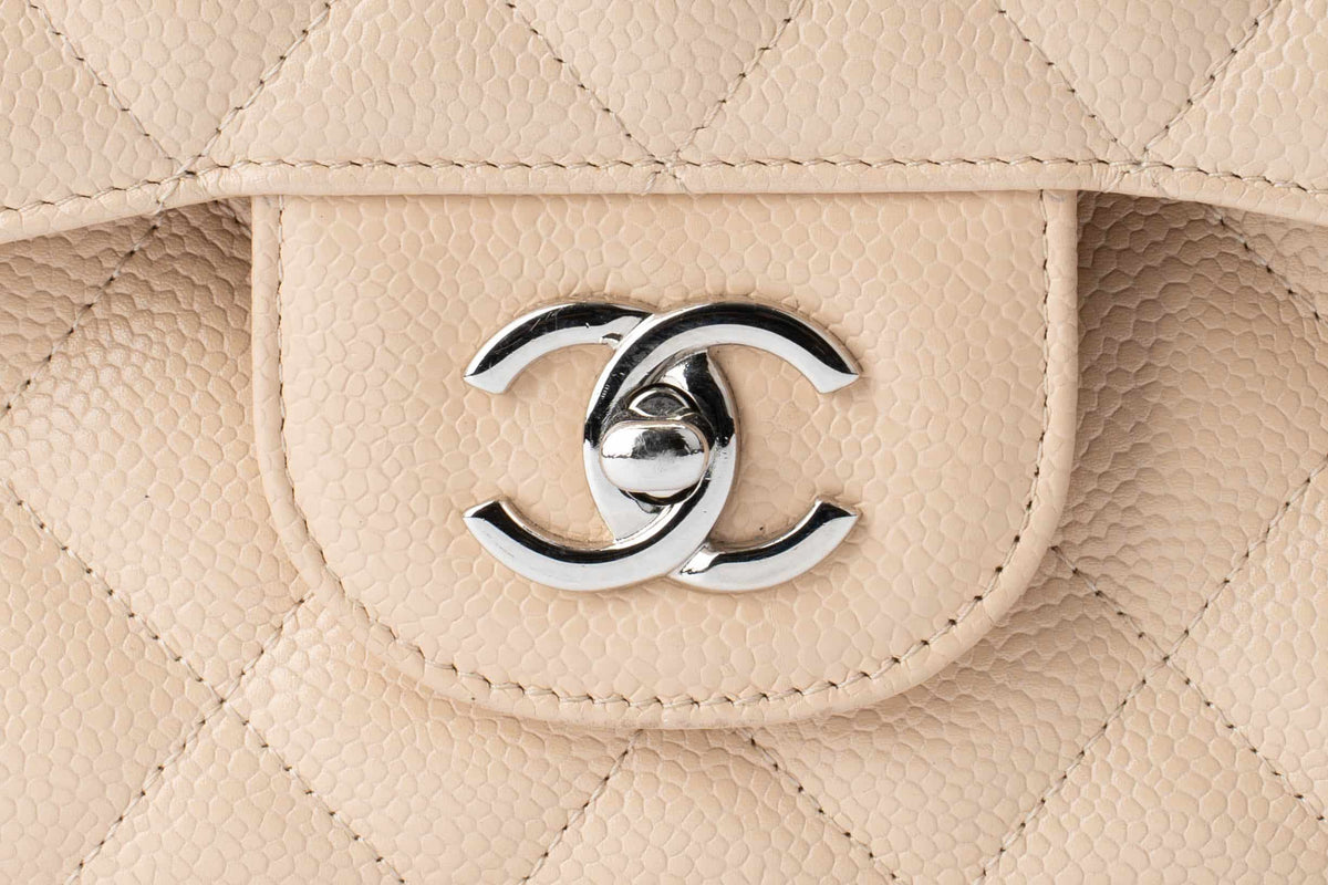 Chanel Jumbo Classic Flap Beige Clair Caviar - view 7