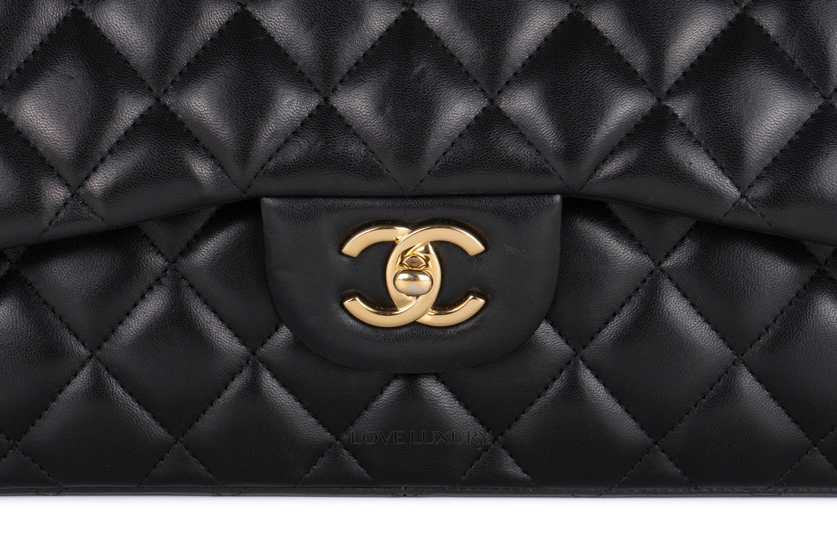 Chanel Jumbo Classic Flap Black Lambskin Gold Hardware - view 7