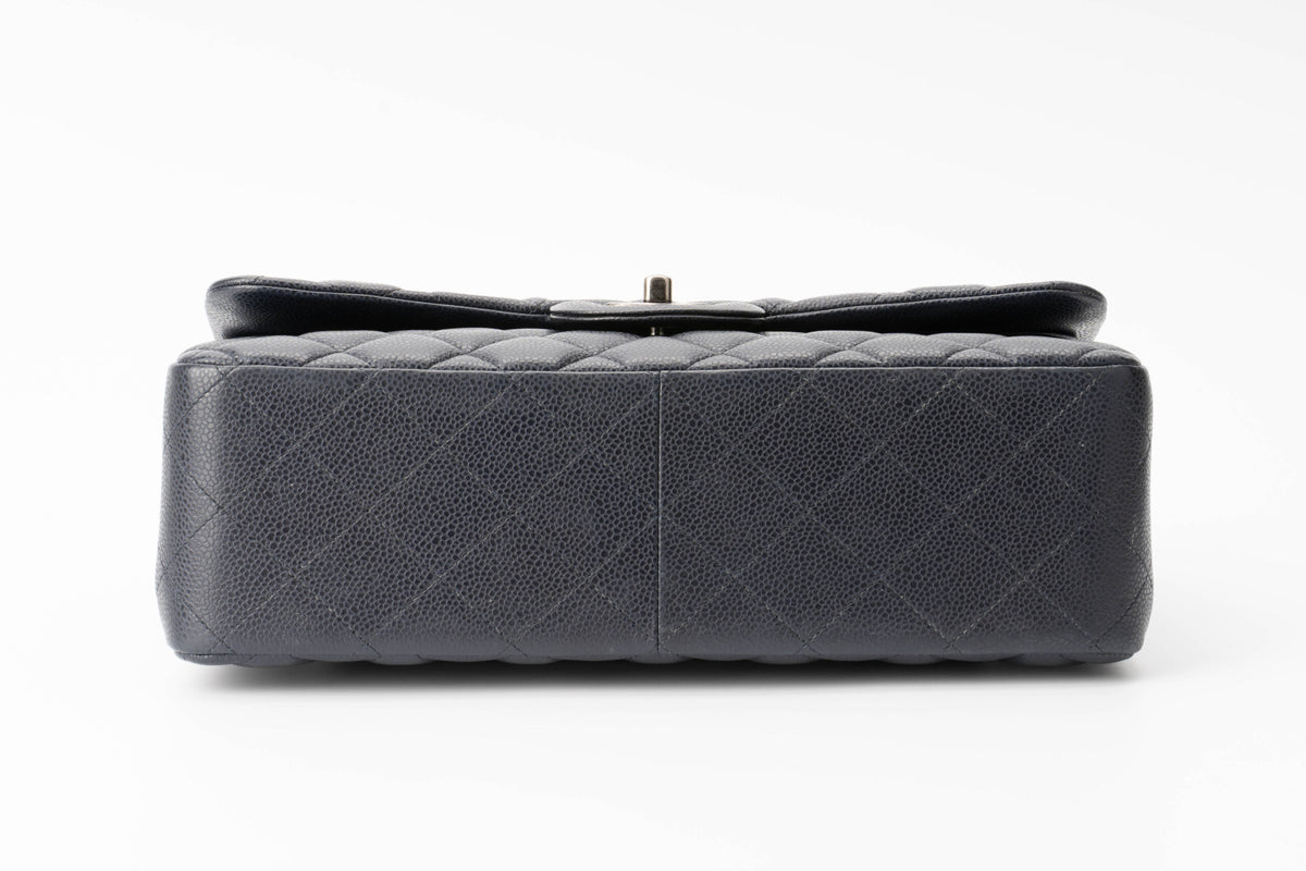 Chanel Jumbo Classic Flap Navy Caviar - view 5