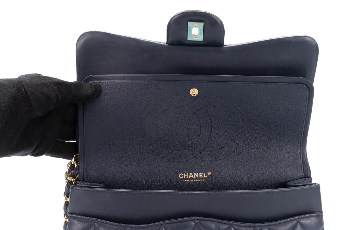 Chanel Jumbo Classic Flap Navy Lambskin Gold Hardware - view 10