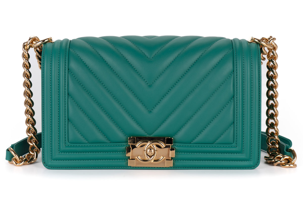 Chanel Medium Boy Chevron Green Lambskin Gold Hardware - view 1