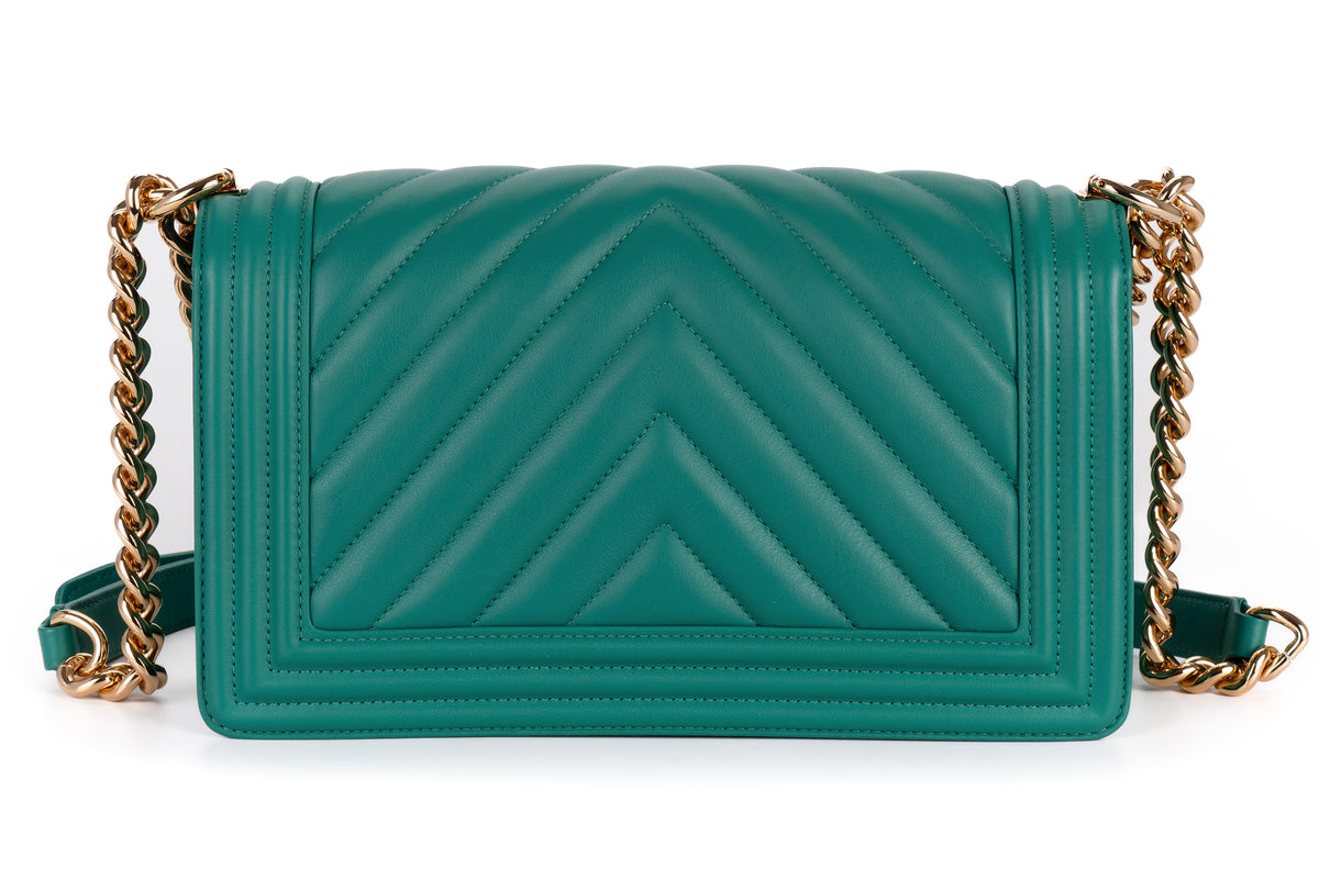 Chanel Medium Boy Chevron Green Lambskin Gold Hardware - view 3