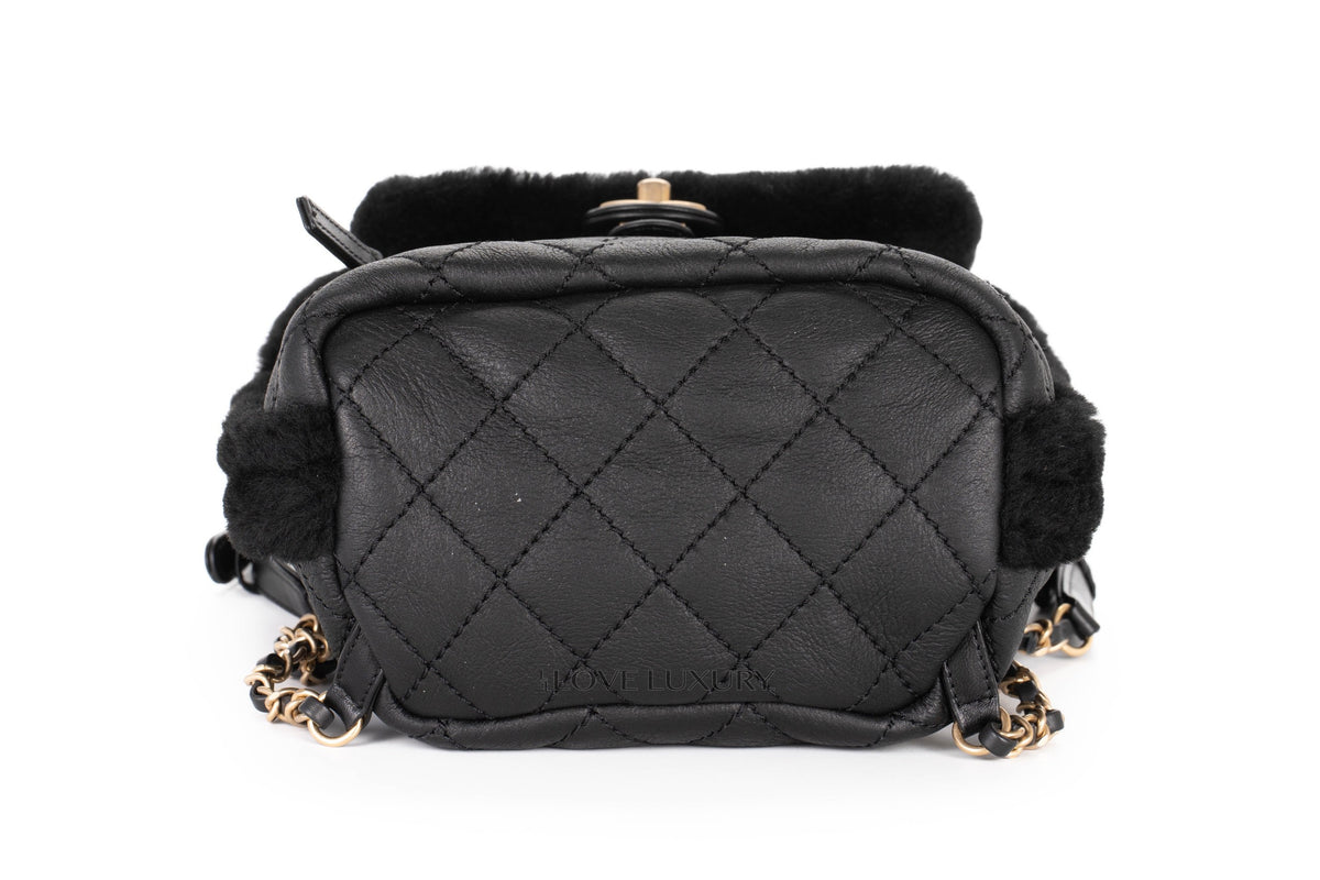 Chanel Backpack Quilted Cc Black Shearling & Lambskin - view 6