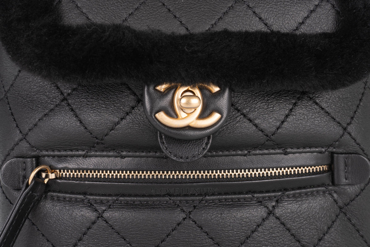 Chanel Backpack Quilted Cc Black Shearling & Lambskin - view 7