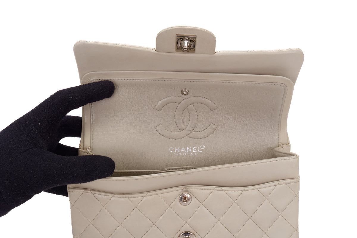 Chanel Small Classic Flap Vintage Light Grey Silver Hardware - view 11