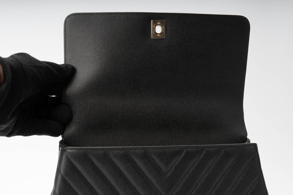 Chanel Medium Coco Handle Black Caviar - view 7