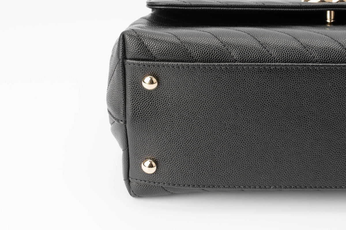 Chanel Medium Coco Handle Black Caviar - view 8