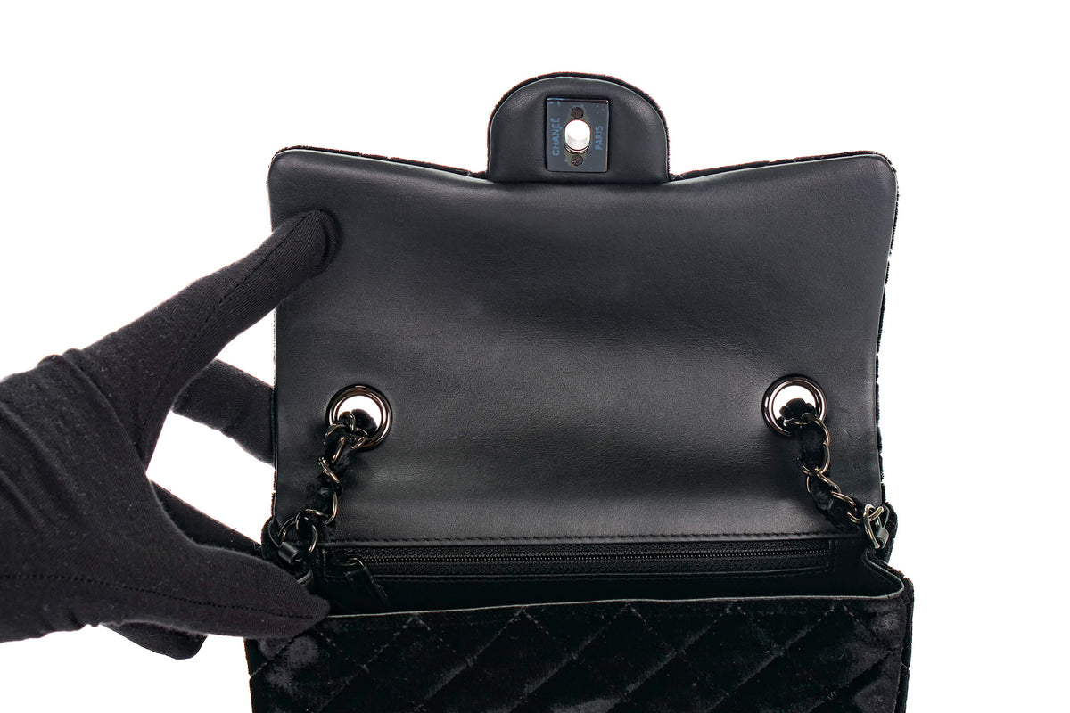 Chanel Mini Rectangular Bag So black Velvet - view 9