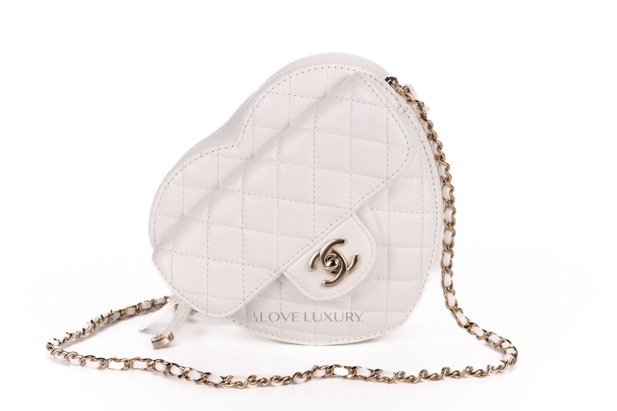 Chanel Bag White White Heart Lambskin Gold Hardware - view 1