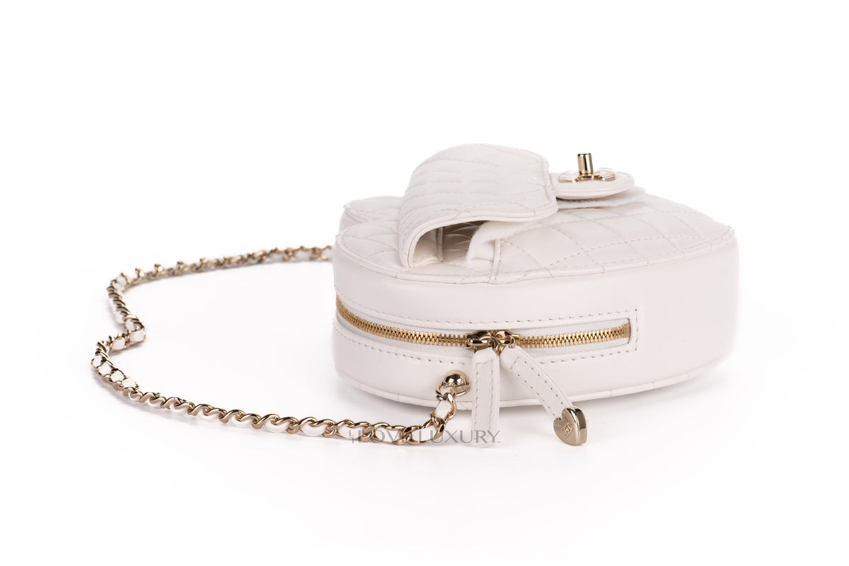 Chanel Bag White White Heart Lambskin Gold Hardware - view 7