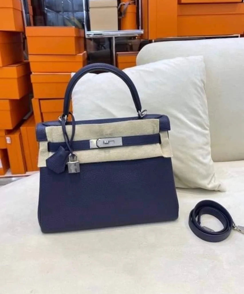 Hermès Kelly 28cm Togo Leather Palladium Hardware