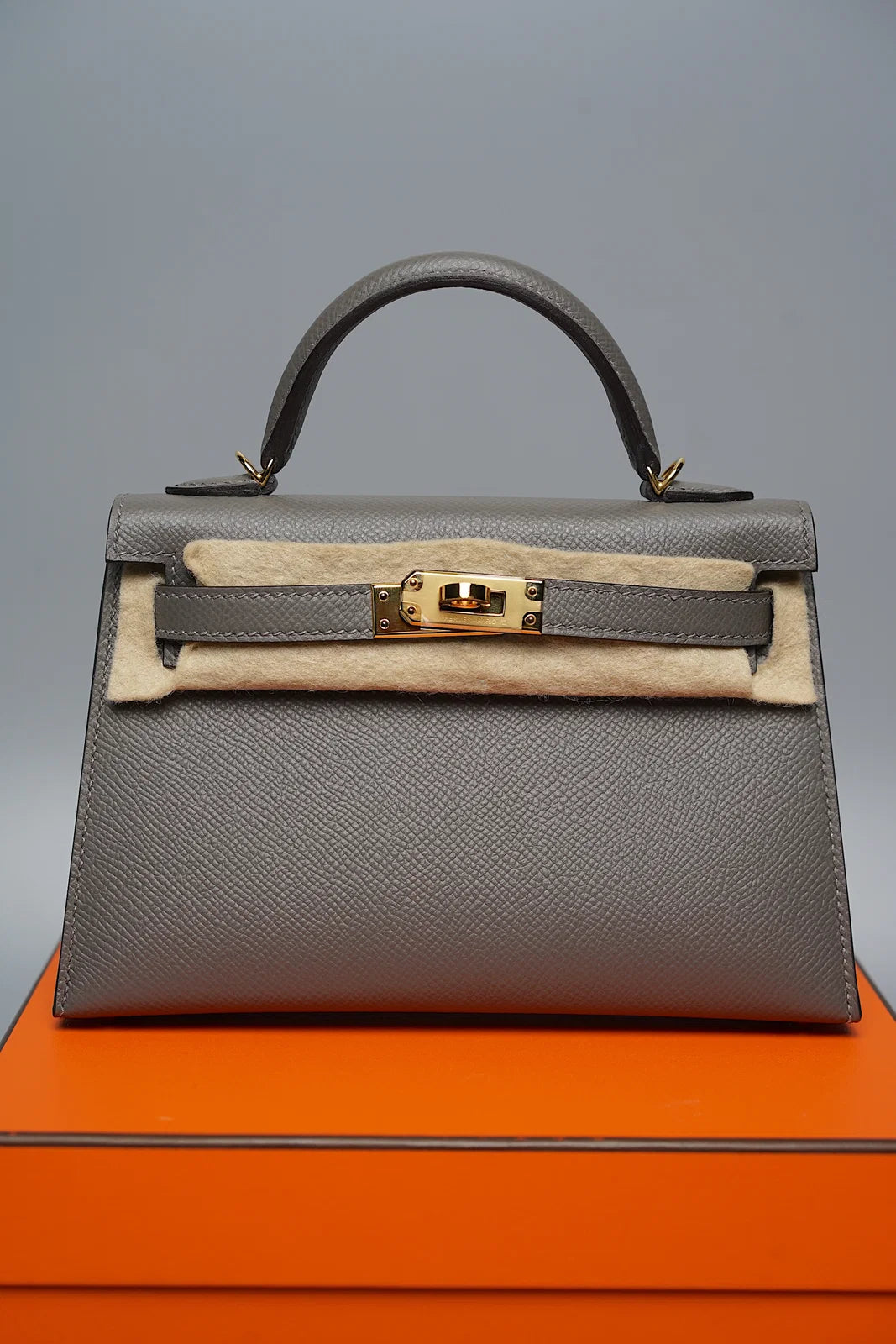 Hermès Kelly 20 Mini – Gris Meyer Epsom with Gold Hardware
