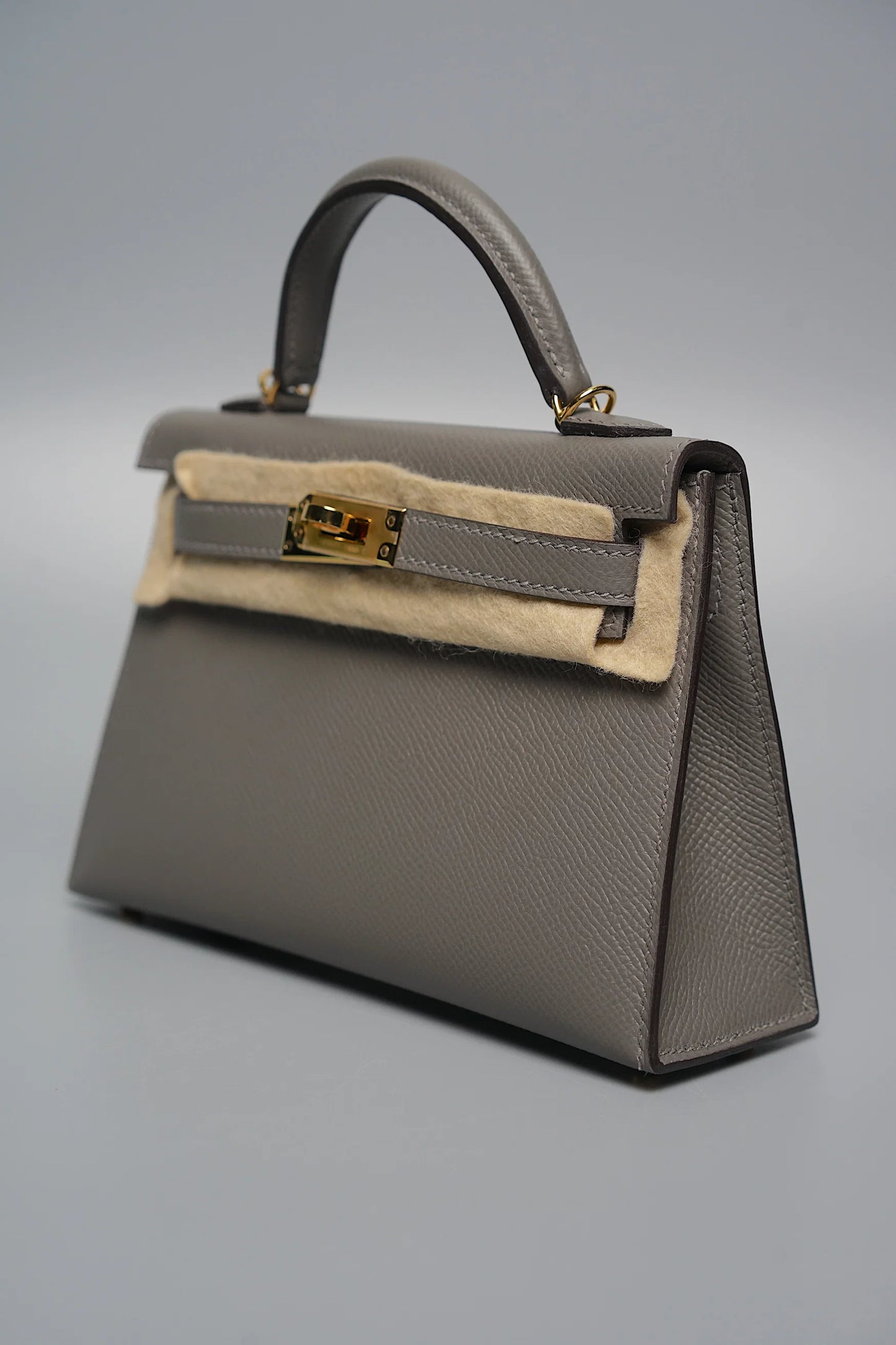 Hermès Kelly 20 Mini – Gris Meyer Epsom with Gold Hardware