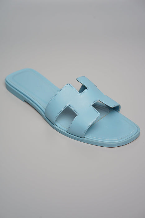 Hermès Oran Sandals – Bleu Dorset Calfskin Edition
