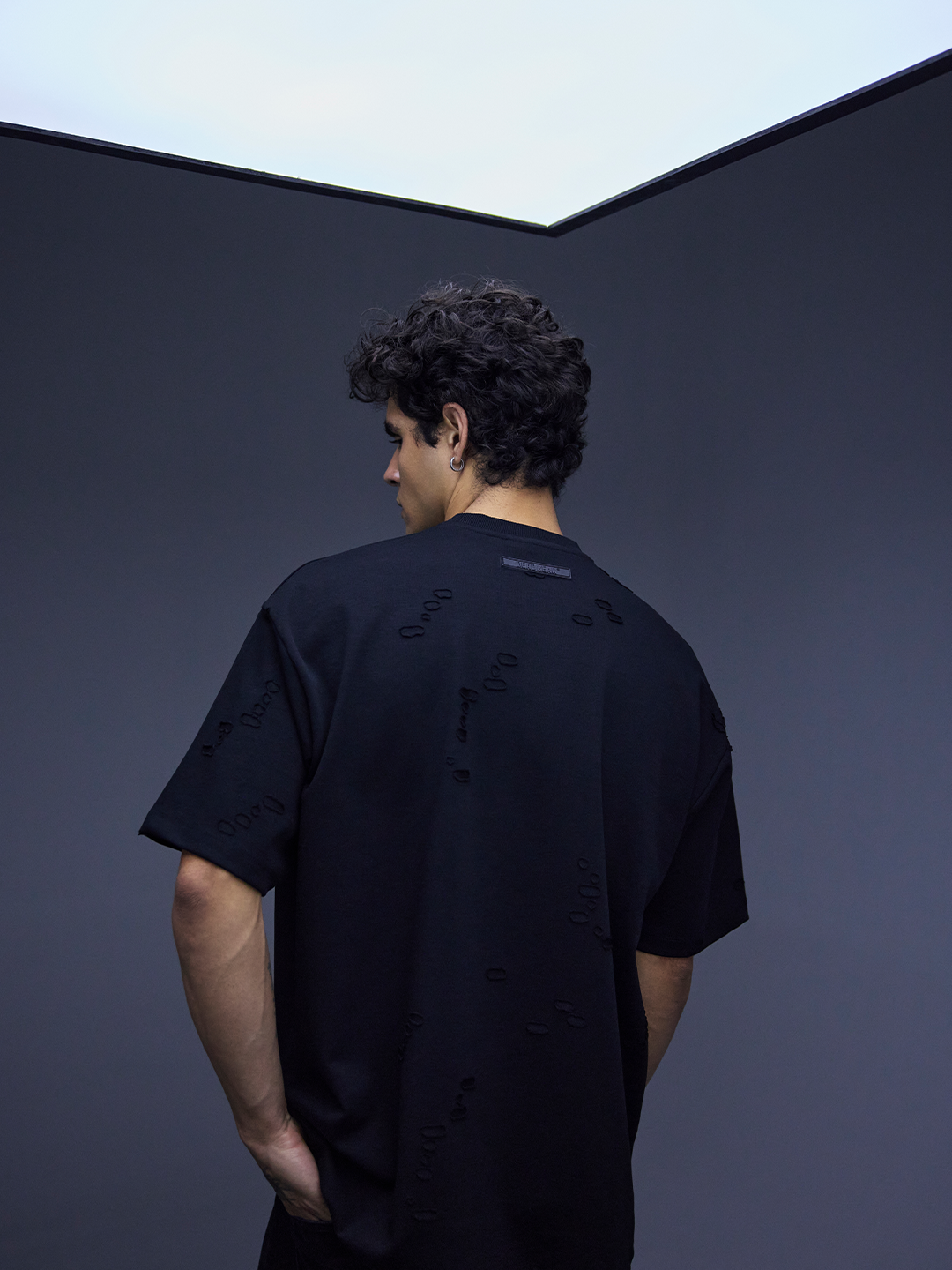 Distressed Black Tee 3.0 by DEADBEAR
