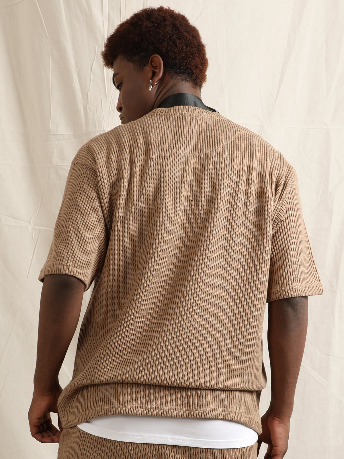 SWEATER KNIT FABRIC TSHIRT(BROWN) by GREY AREA