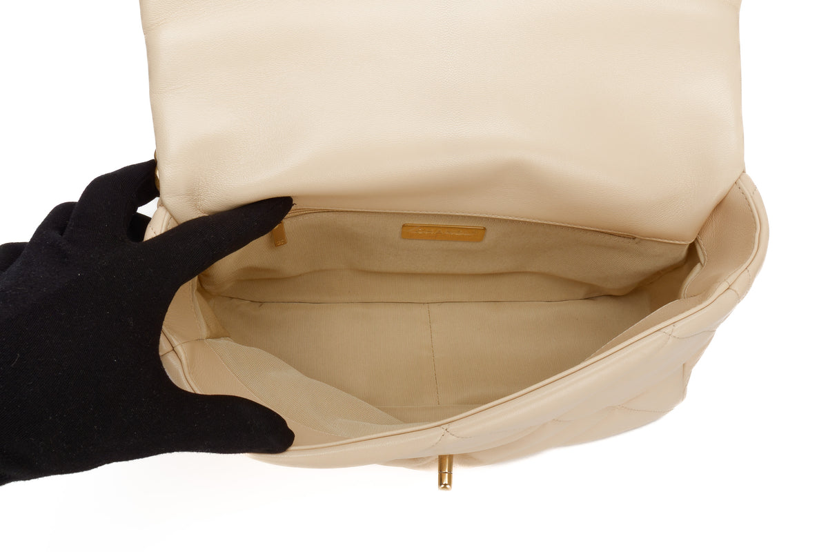 Chanel Large 19 Beige Lambskin Mixed Gold Hardware - view 11