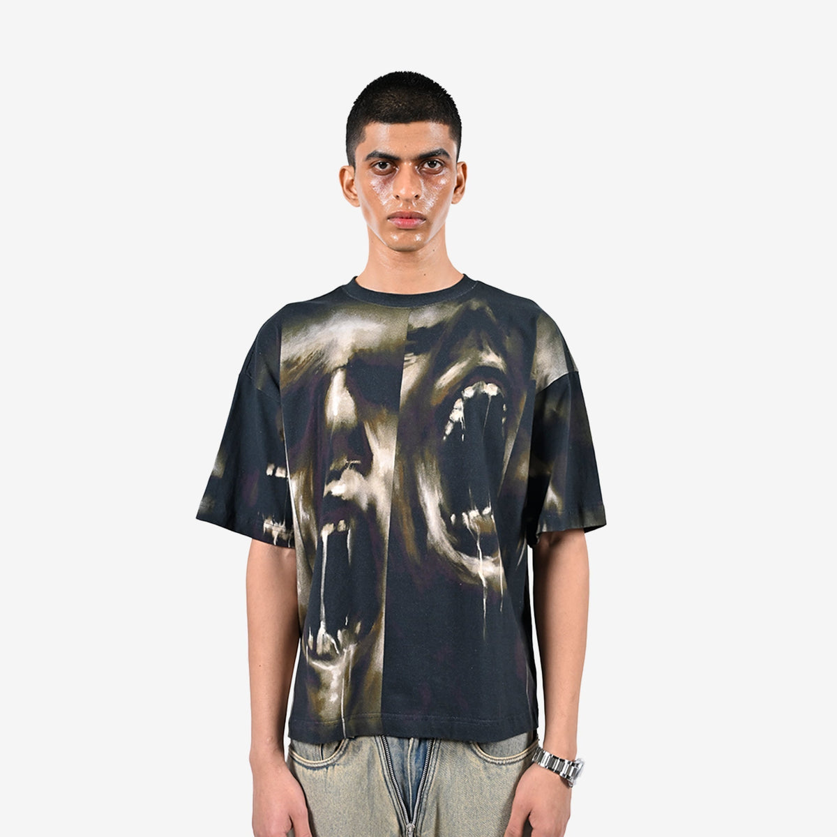 Howling t-shirt by HUEMN