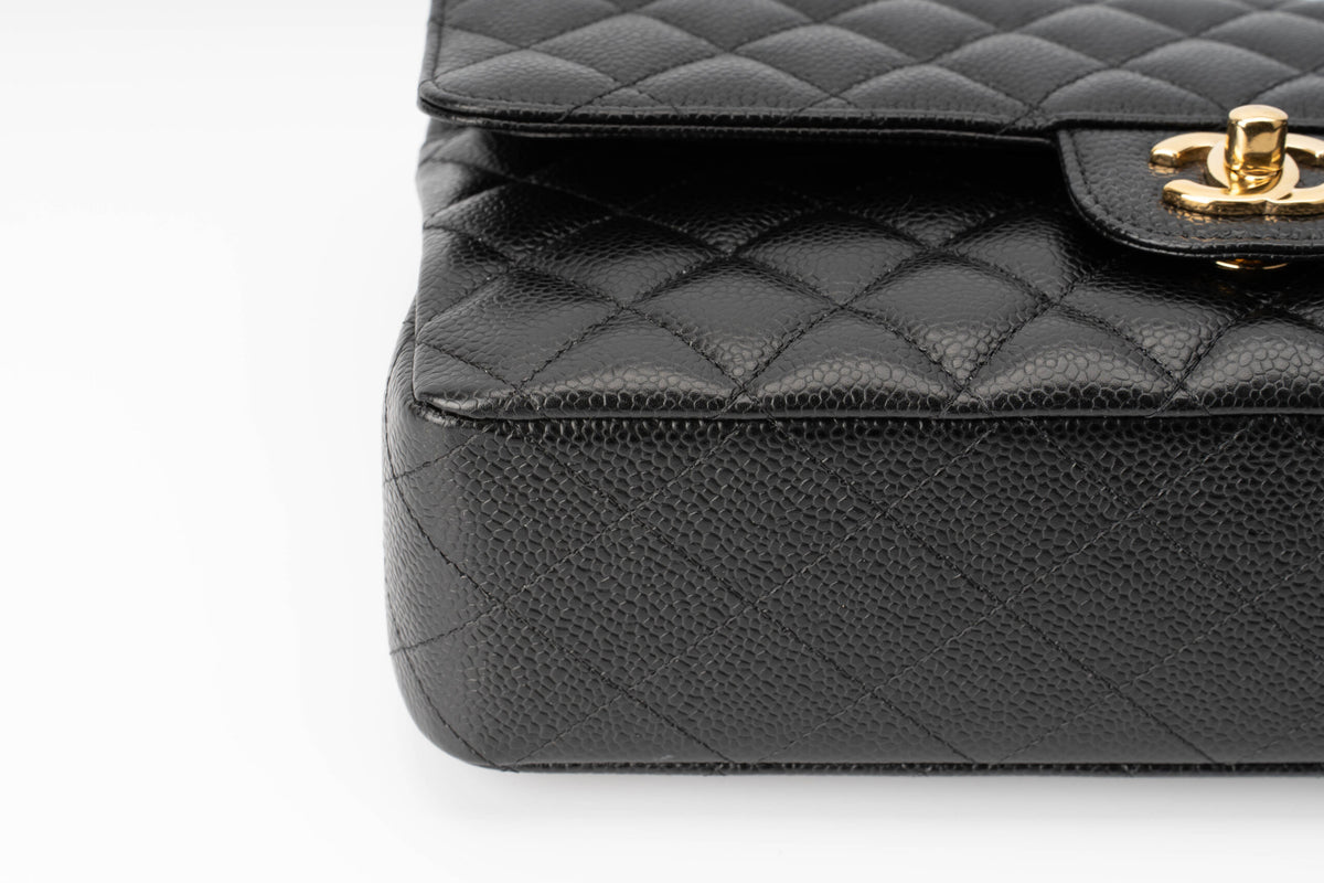 Chanel Medium Classic Flap Black Caviar - view 7