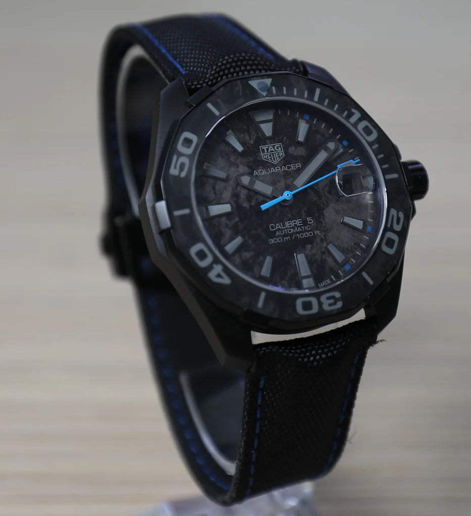 Tag Heuer Aquaracer Carbon Dial