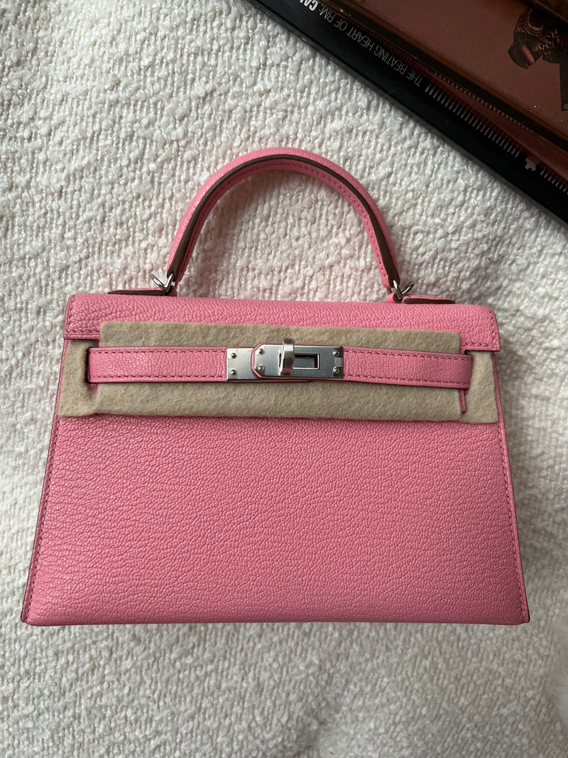 Hermès Kelly 28 K4 – Rose d’Été Swift Leather with Palladium Hardware