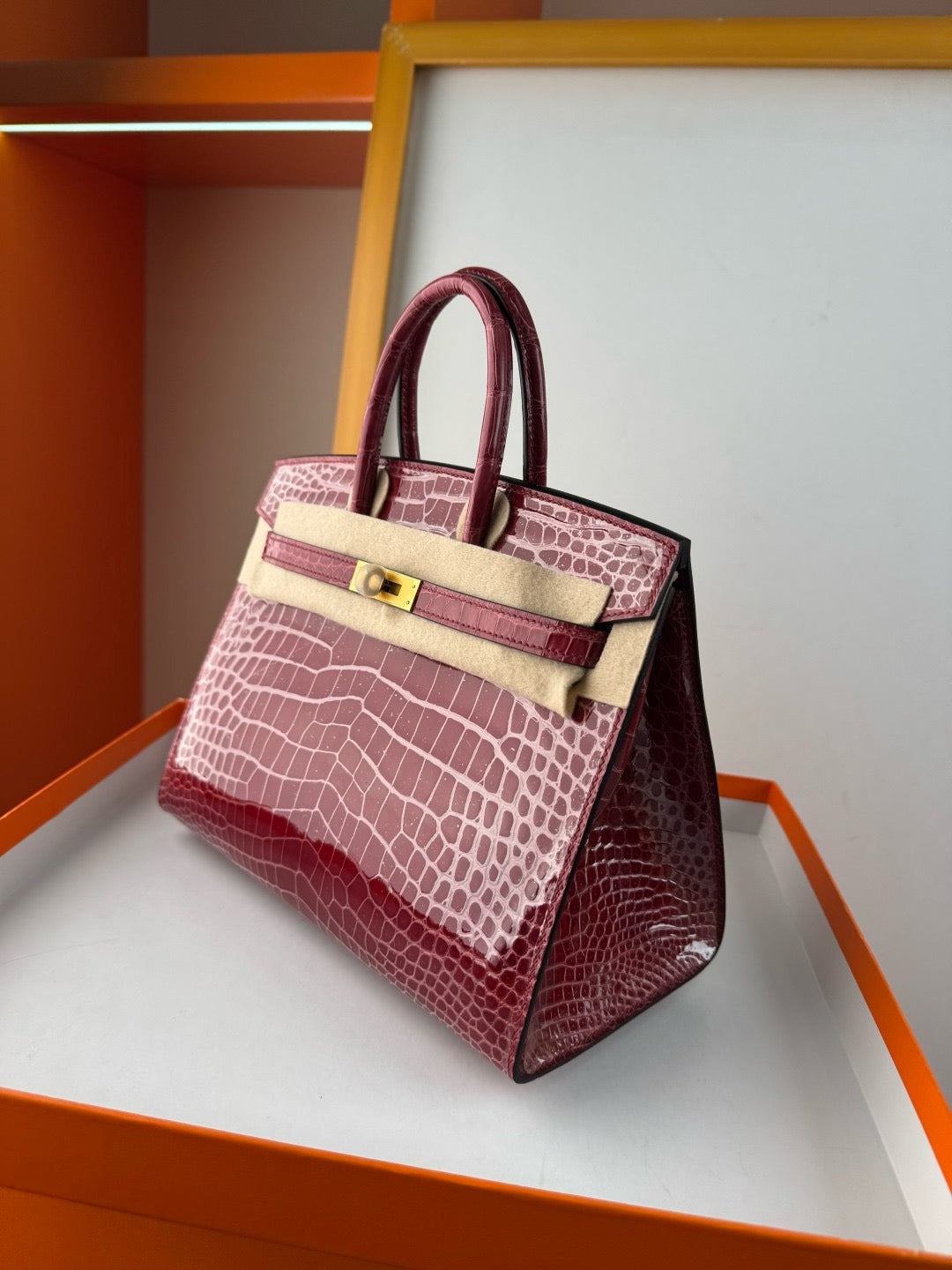 Hermès Sellier Birkin 25 – Bordeaux Shiny Niloticus Crocodile with Gold Hardware - Zeuskicks