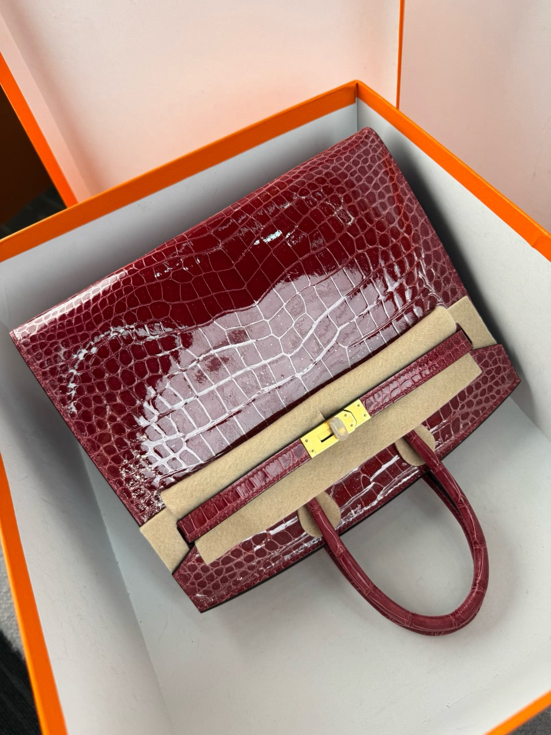Hermès Sellier Birkin 25 – Bordeaux Shiny Niloticus Crocodile with Gold Hardware - Zeuskicks