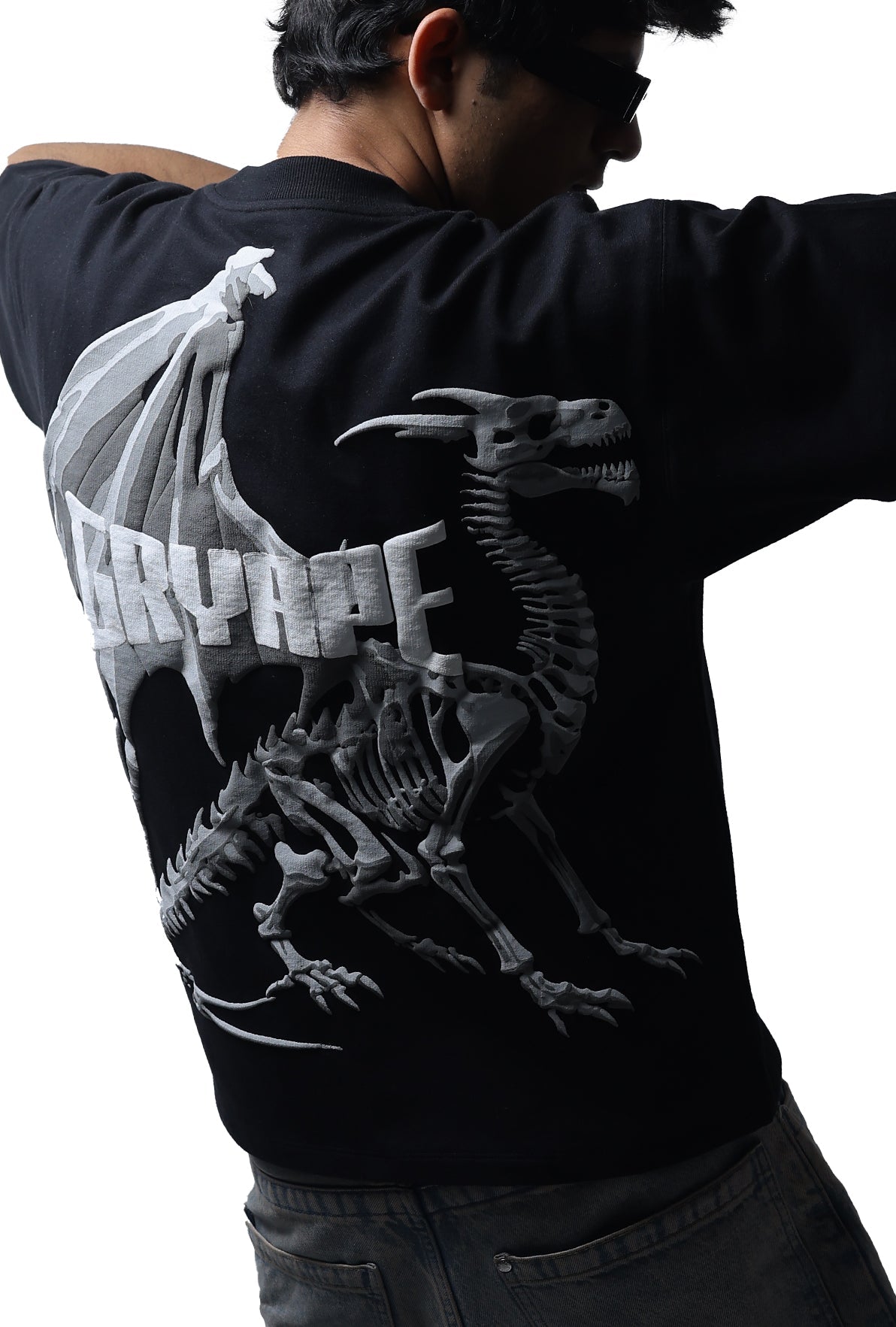 BLACK DRGN01 T-SHIRT by GRYAPE