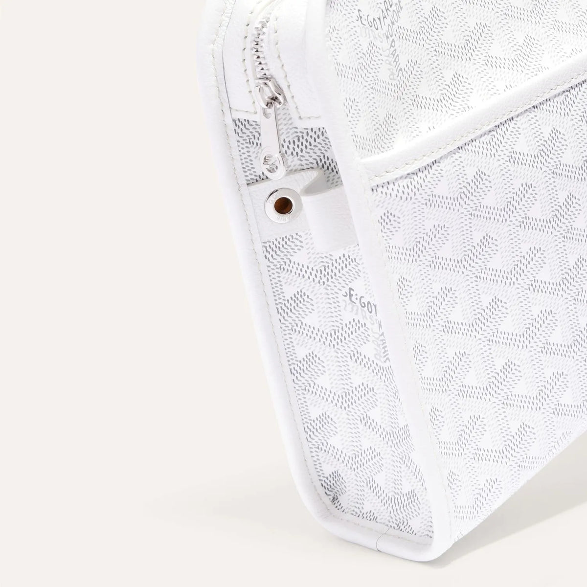 Goyard Jouvence MM Toiletry Bag in White