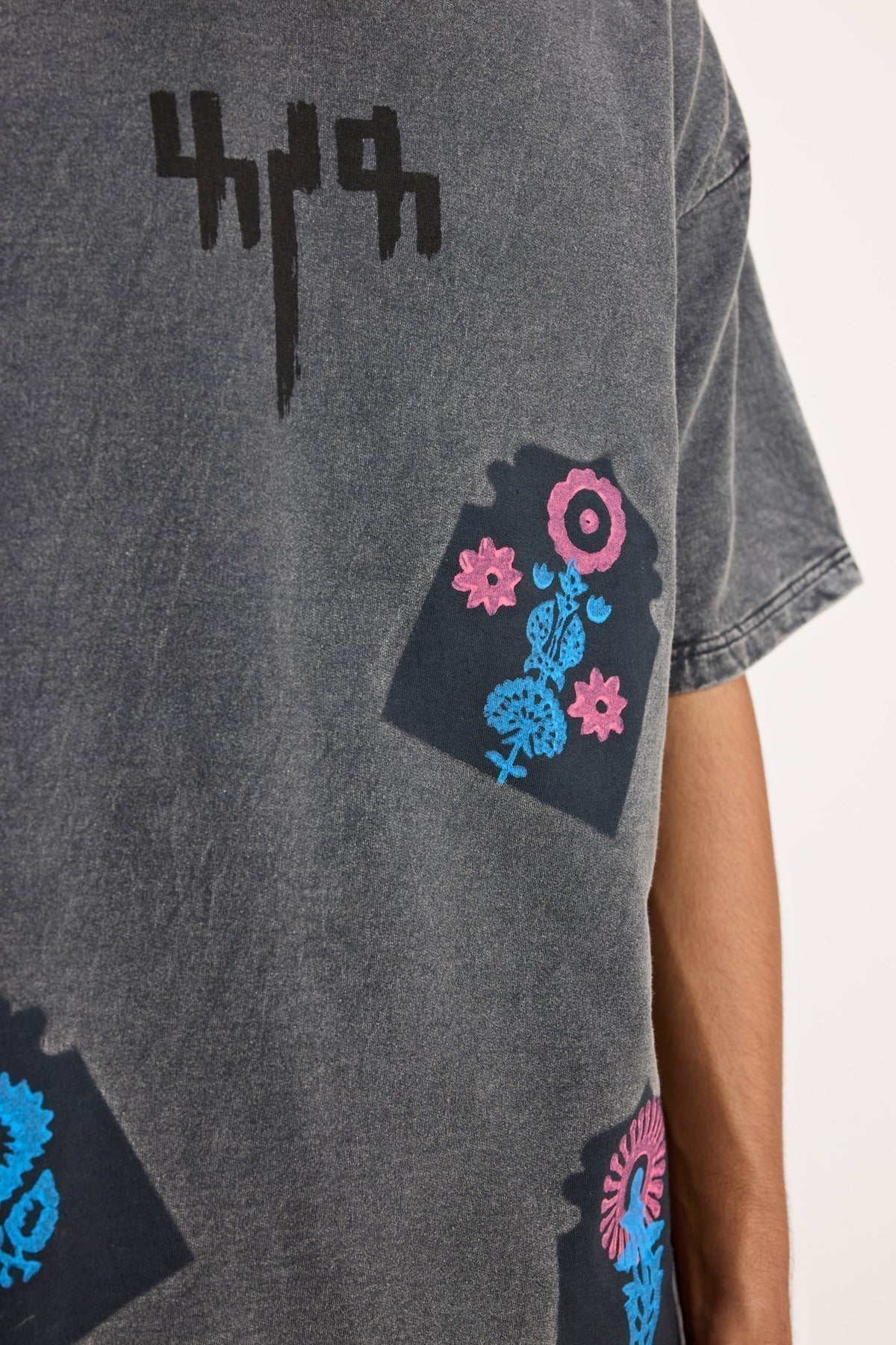 Jarokha Block Print - Tshirt by FARAK